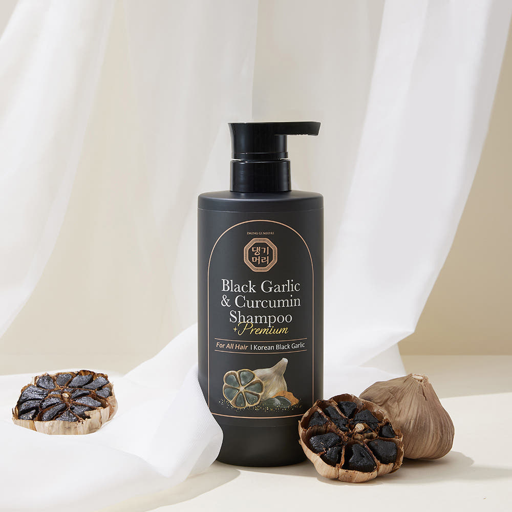 Daeng Gi Meo Ri Premium Shampooing Ail Noir & Curcuma 500 ml
