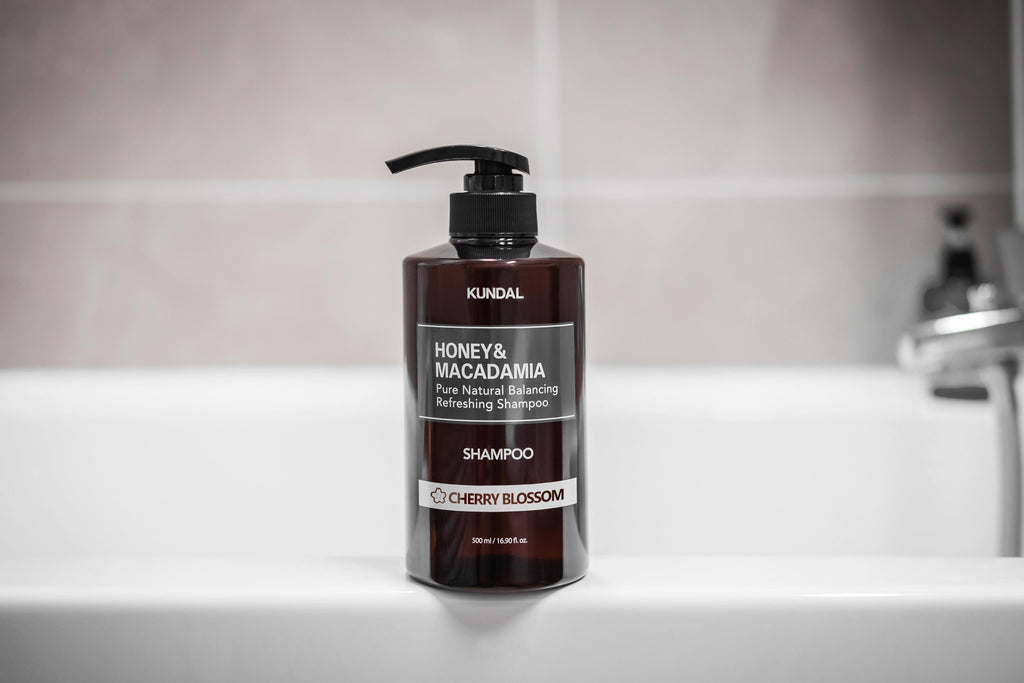 Kundal Honey & Macadamia Pure Natural Balancing Refreshing Shampoo 500ml #CHERRY BLOSSOM