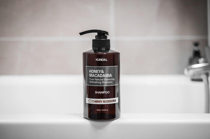 Kundal Honey & Macadamia Pure Natural Balancing Refreshing Shampoo 500ml #CHERRY BLOSSOM
